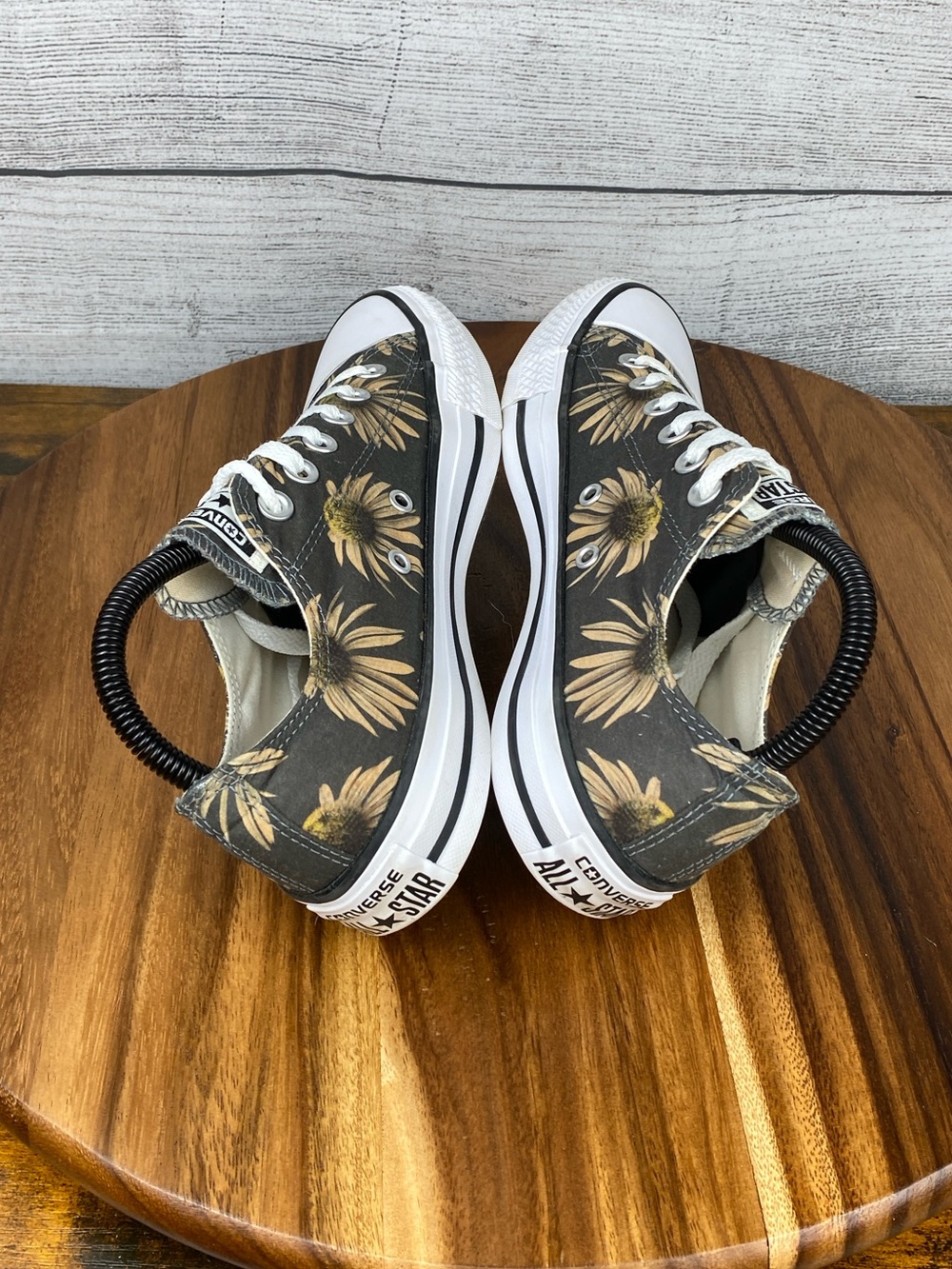 Converse Chuck Taylor All Star Low Dark Floral Sunflower Shoe Women’s Size 7 - Picture 9 of 12